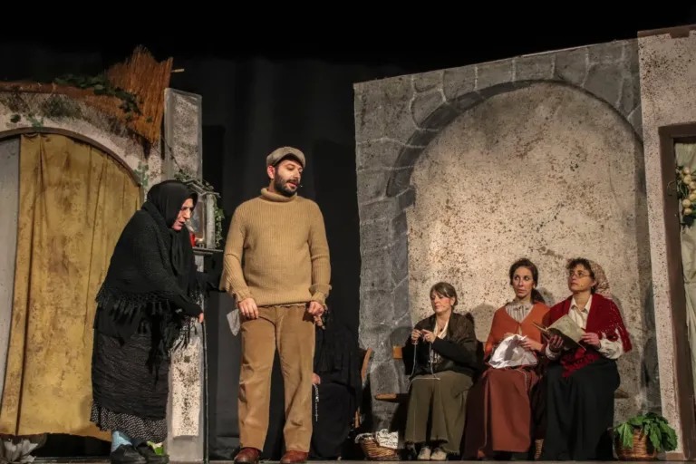 Lumie di Sicilia, Compagnia Teatrale Jonica: foto di scena