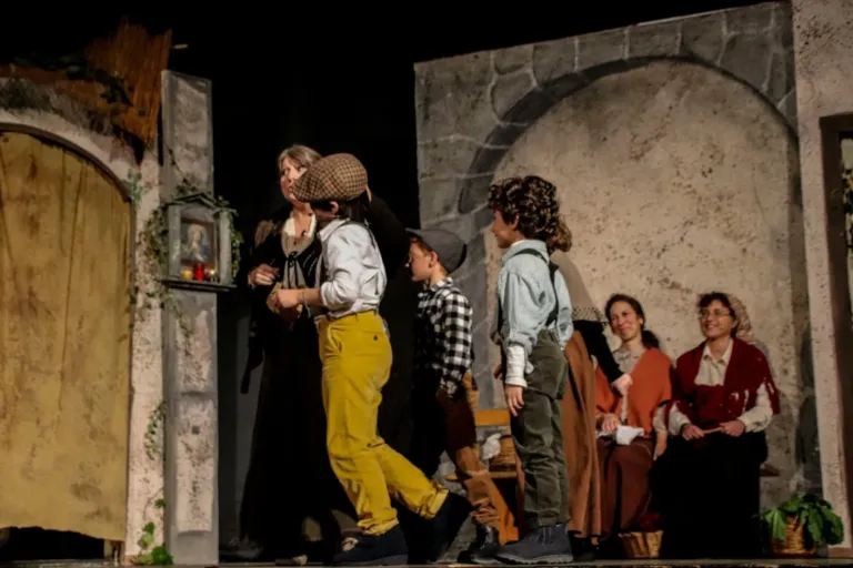 Lumie di Sicilia, Compagnia Teatrale Jonica: foto di scena