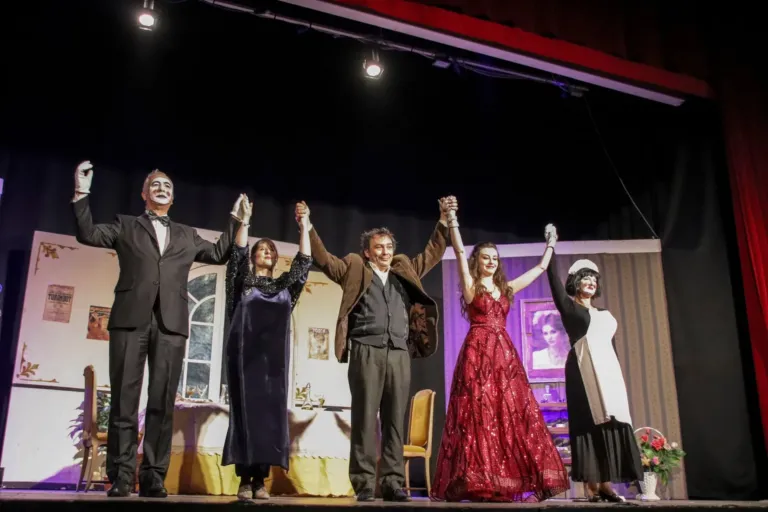 Lumie di Sicilia, Compagnia Teatrale Jonica: foto di scena
