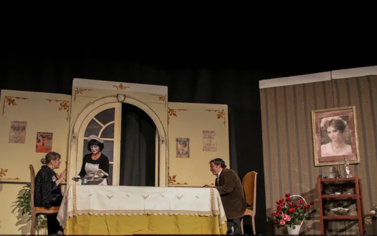 Lumie di Sicilia, Compagnia Teatrale Jonica: foto di scena