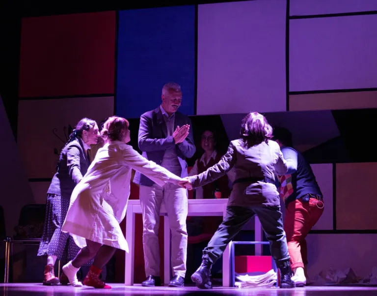 Matti da slegare, Compagnia Teatrale Jonica: foto di scena