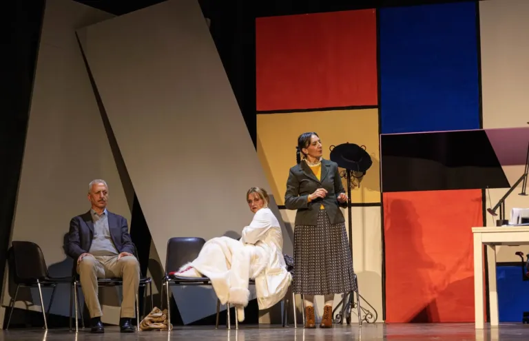 Matti da slegare, Compagnia Teatrale Jonica: foto di scena