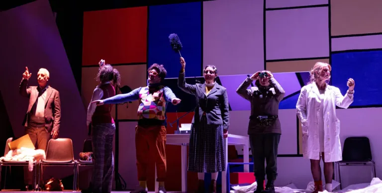 Matti da slegare, Compagnia Teatrale Jonica: foto di scena