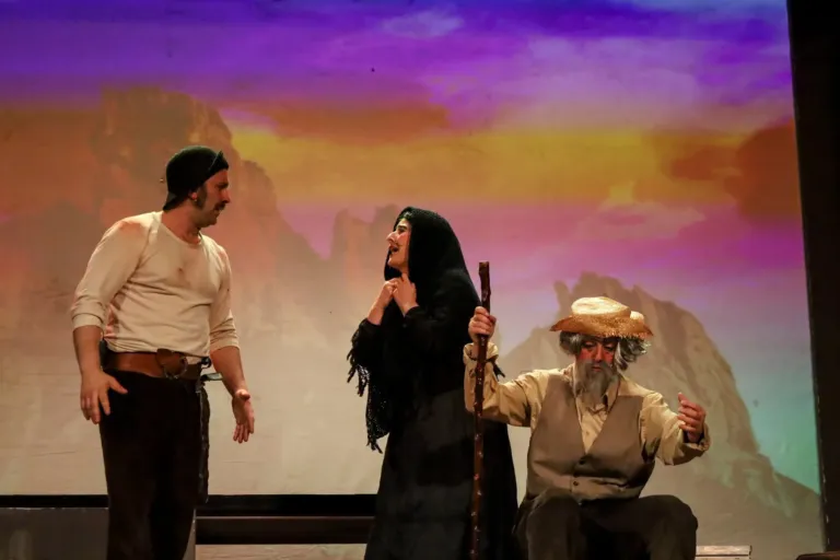 Rinaldo in campo, Compagnia Teatrale Jonica: foto di scena