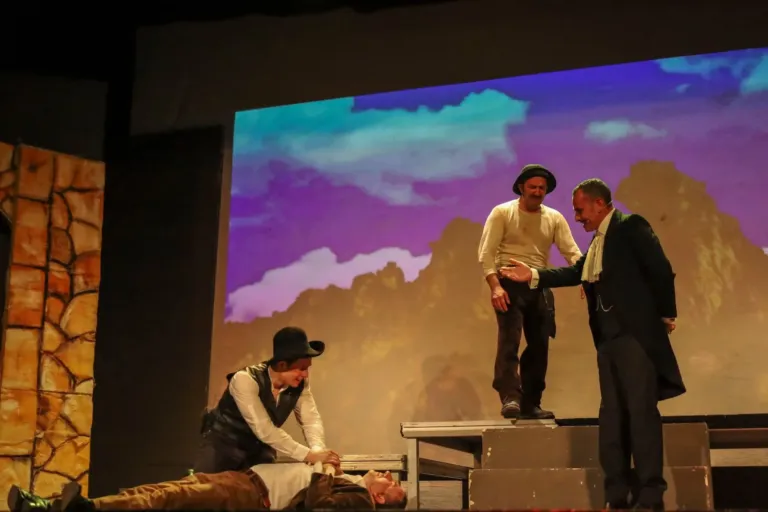 Rinaldo in campo, Compagnia Teatrale Jonica: foto di scena