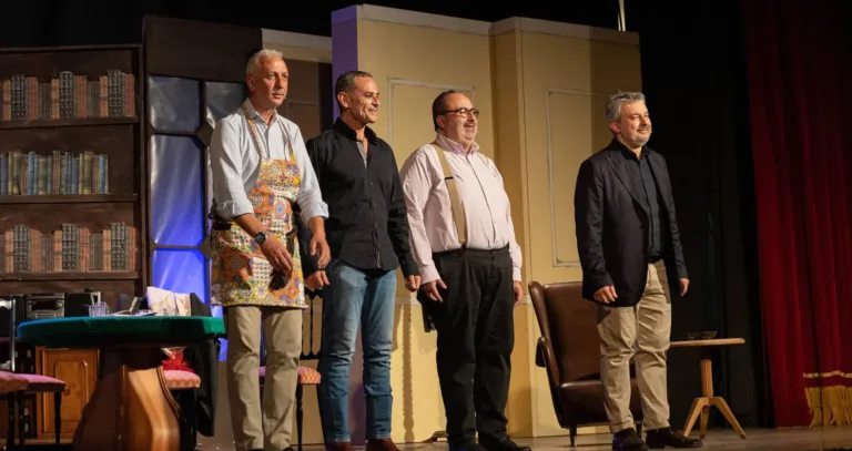 Uomini sull'orlo di una crisi di nervi, Compagnia Teatrale Jonica: foto di scena