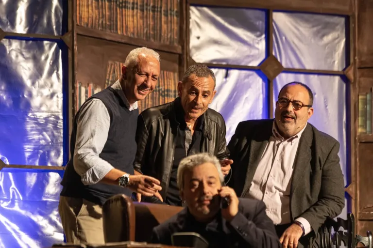 Uomini sull'orlo di una crisi di nervi, Compagnia Teatrale Jonica: foto di scena