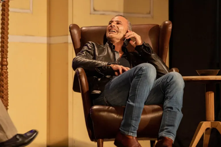 Uomini sull'orlo di una crisi di nervi, Compagnia Teatrale Jonica: foto di scena