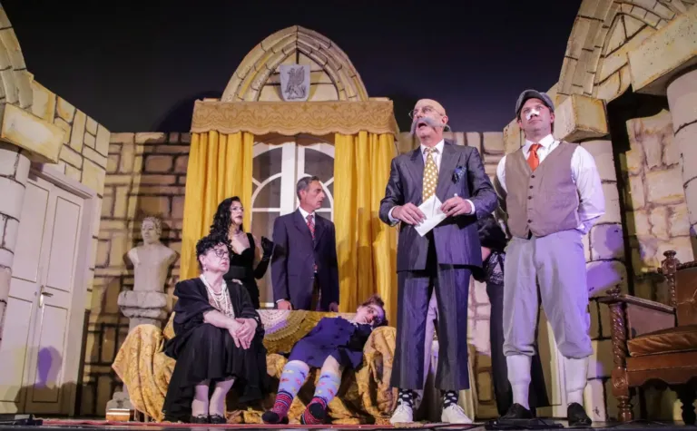 Delitto al castello, Compagnia Teatrale Jonica: foto di scena