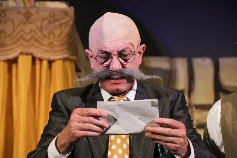 Delitto al castello, Compagnia Teatrale Jonica: foto di scena