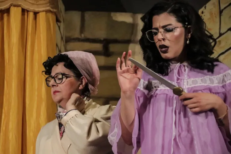 Delitto al castello, Compagnia Teatrale Jonica: foto di scena