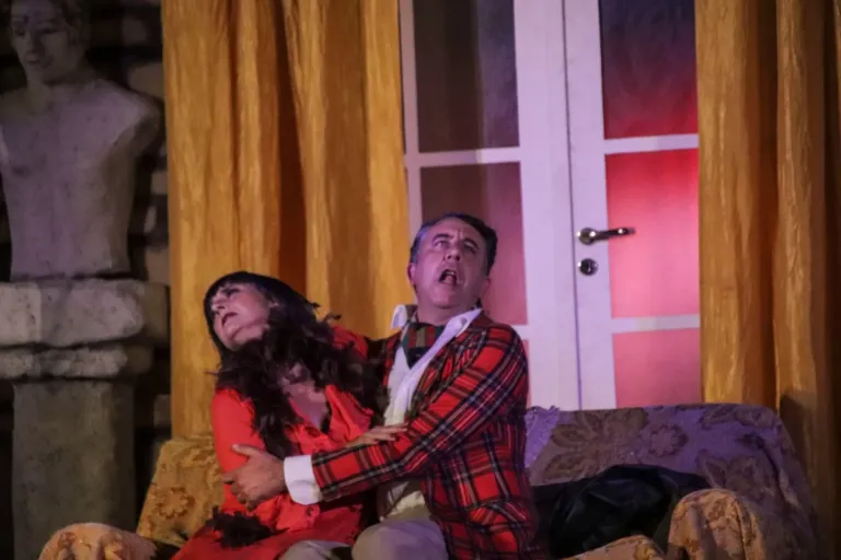 Delitto al castello, Compagnia Teatrale Jonica: foto di scena