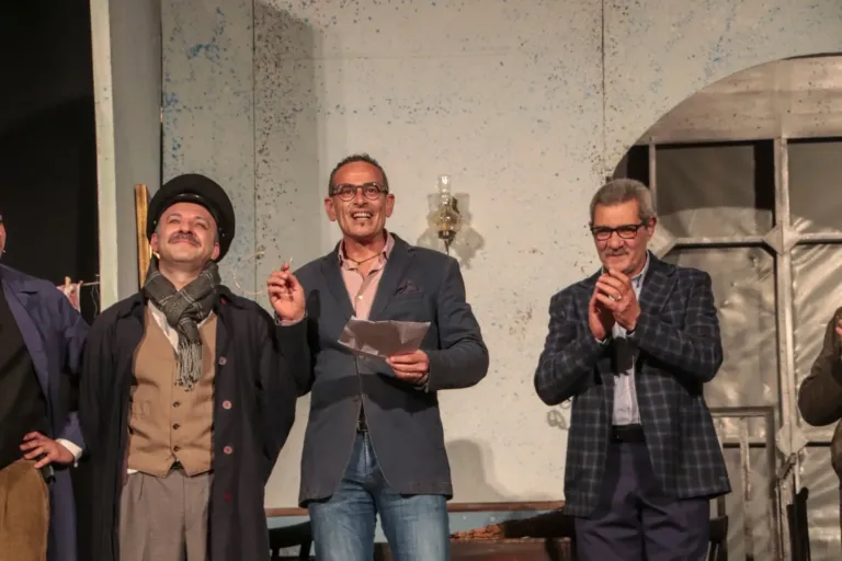 Falsari si nasce, Compagnia Teatrale Jonica: foto di scena
