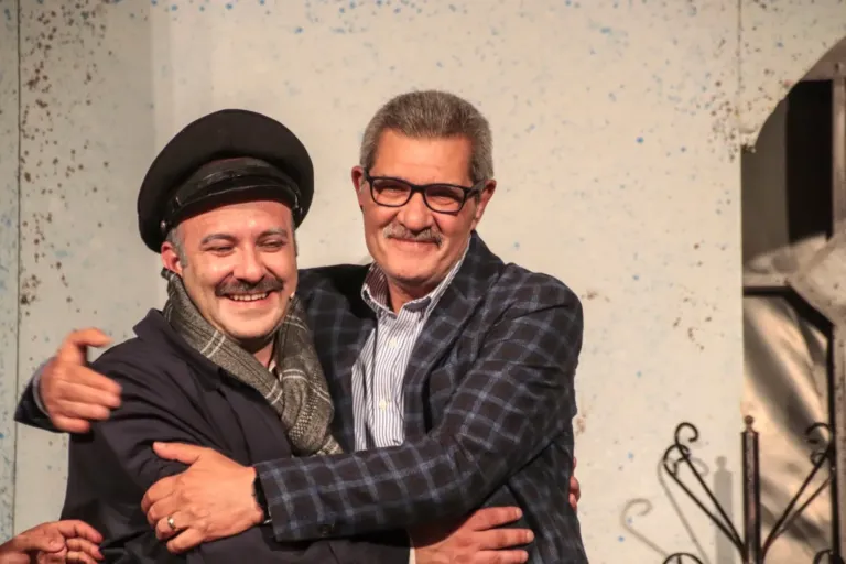 Falsari si nasce, Compagnia Teatrale Jonica: foto di scena