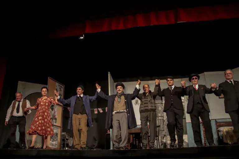 Falsari si nasce, Compagnia Teatrale Jonica: foto di scena