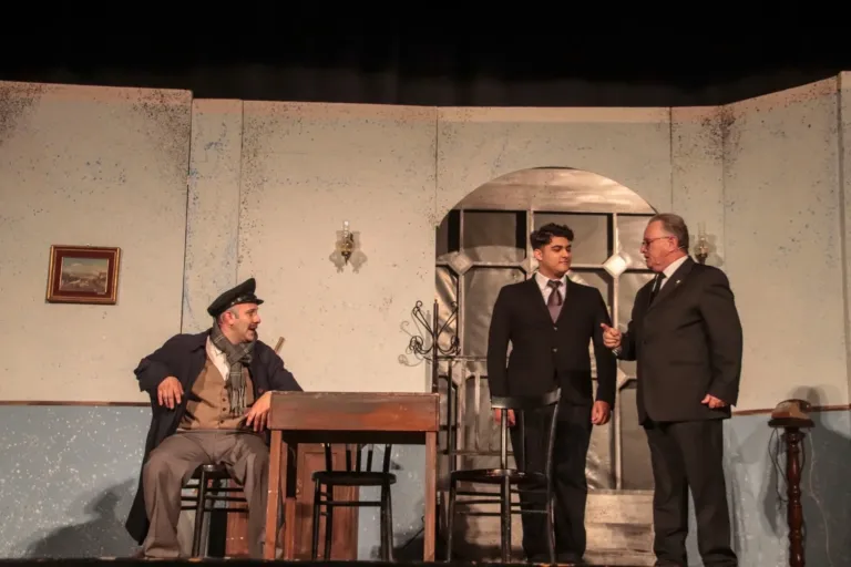 Falsari si nasce, Compagnia Teatrale Jonica: foto di scena