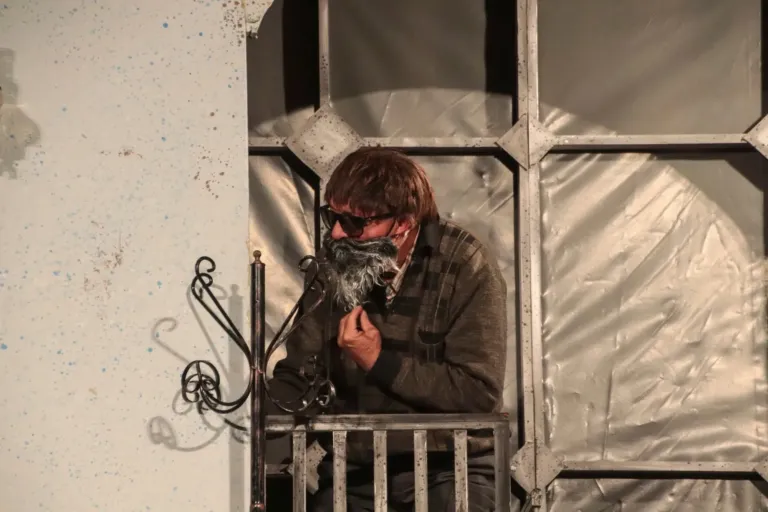 Falsari si nasce, Compagnia Teatrale Jonica: foto di scena