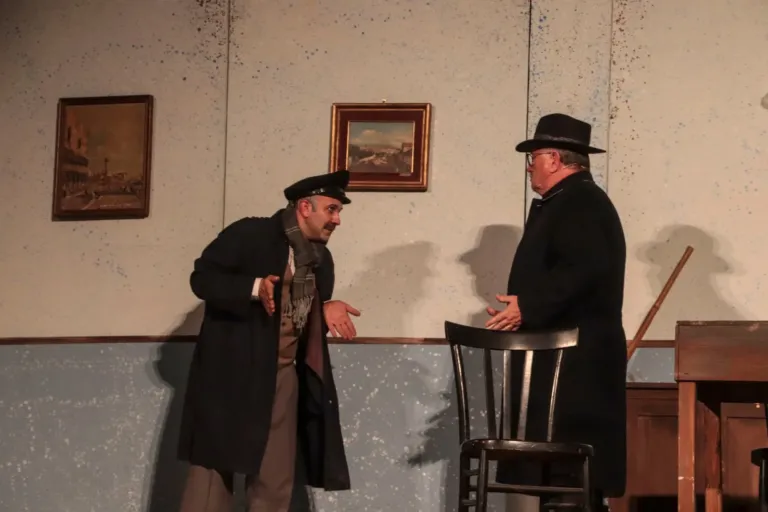 Falsari si nasce, Compagnia Teatrale Jonica: foto di scena
