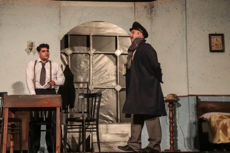 Falsari si nasce, Compagnia Teatrale Jonica: foto di scena