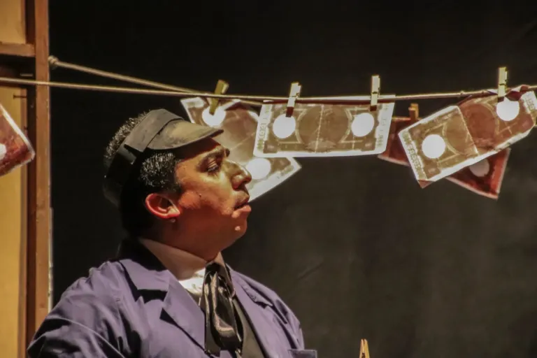 Falsari si nasce, Compagnia Teatrale Jonica: foto di scena