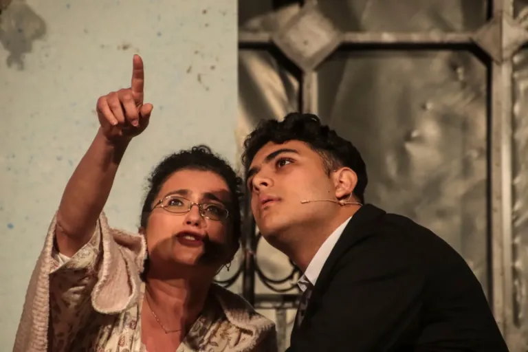 Falsari si nasce, Compagnia Teatrale Jonica: foto di scena