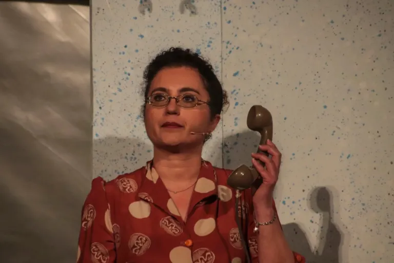 Falsari si nasce, Compagnia Teatrale Jonica: foto di scena