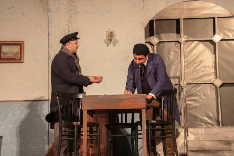 Falsari si nasce, Compagnia Teatrale Jonica: foto di scena