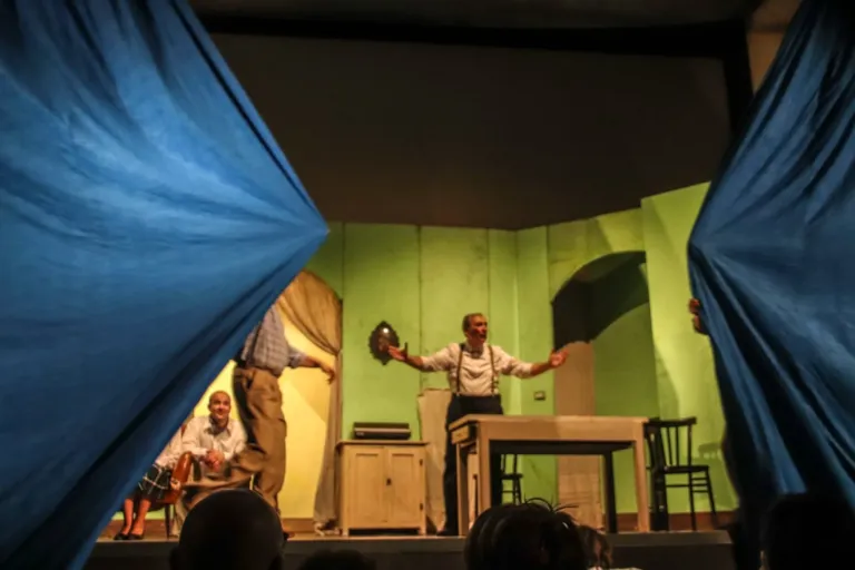 Il bossolo, Compagnia Teatrale Jonica: foto di scena
