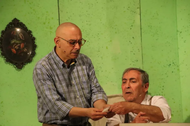 Il bossolo, Compagnia Teatrale Jonica: foto di scena