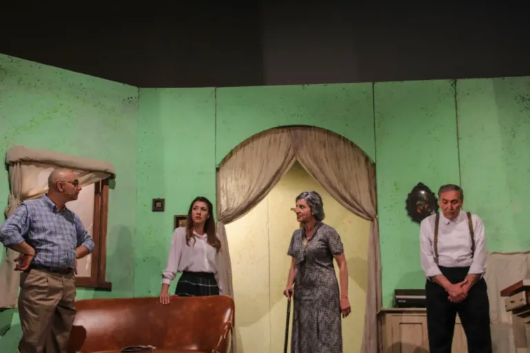 Il bossolo, Compagnia Teatrale Jonica: foto di scena