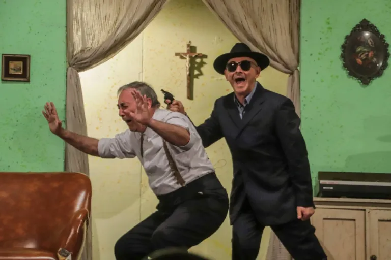 Il bossolo, Compagnia Teatrale Jonica: foto di scena