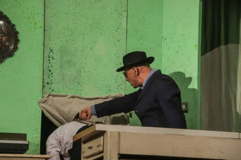 Il bossolo, Compagnia Teatrale Jonica: foto di scena
