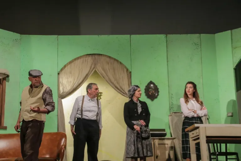 Il bossolo, Compagnia Teatrale Jonica: foto di scena