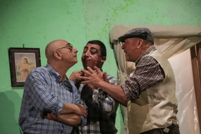 Il bossolo, Compagnia Teatrale Jonica: foto di scena