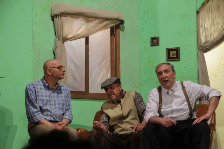 Il bossolo, Compagnia Teatrale Jonica: foto di scena