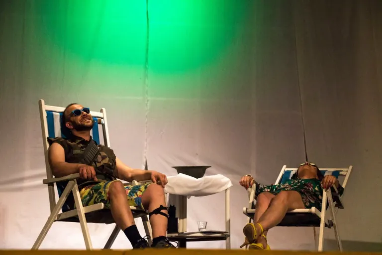 La morsa · Un posticino tranquillo, Compagnia Teatrale Jonica: foto di scena