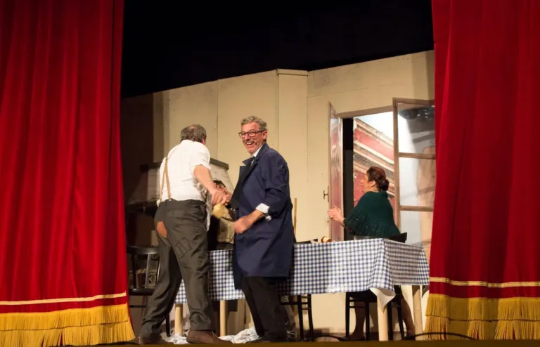 L'ha fatto una signora, Compagnia Teatrale Jonica: foto di scena