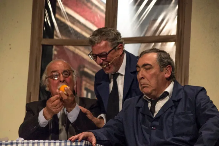 L'ha fatto una signora, Compagnia Teatrale Jonica: foto di scena