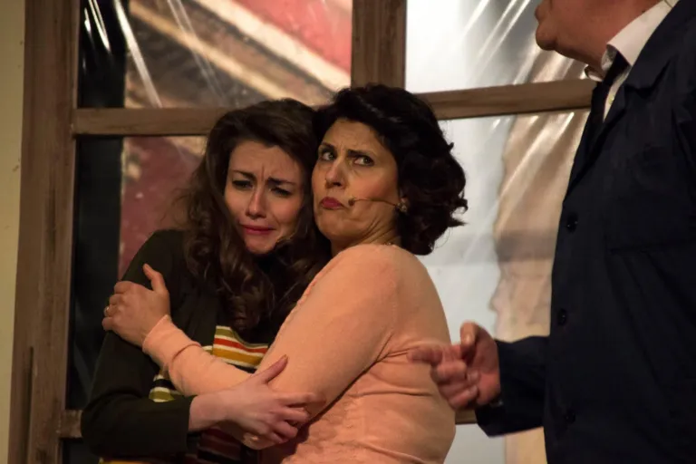 L'ha fatto una signora, Compagnia Teatrale Jonica: foto di scena