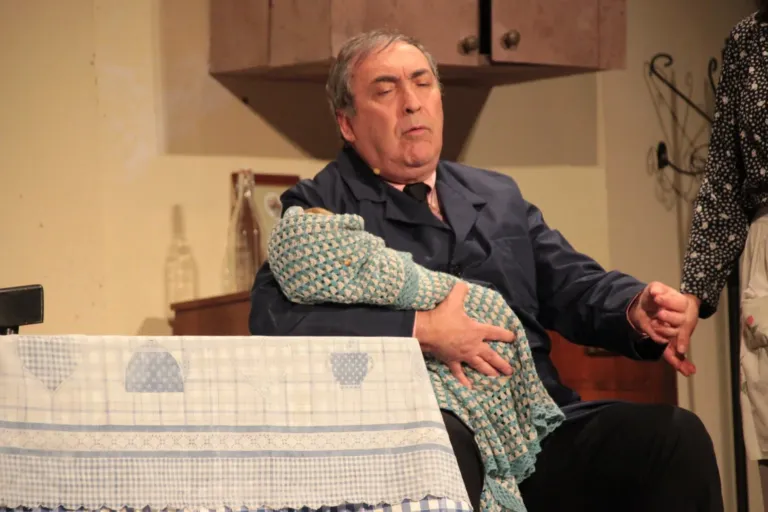 L'ha fatto una signora, Compagnia Teatrale Jonica: foto di scena