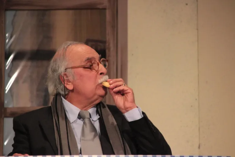 L'ha fatto una signora, Compagnia Teatrale Jonica: foto di scena