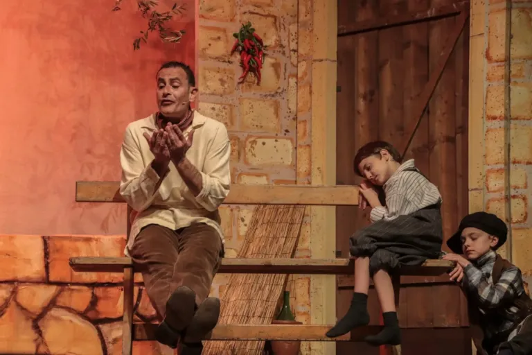 Liolà, Compagnia Teatrale Jonica: foto di scena