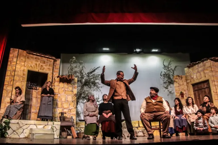 Liolà, Compagnia Teatrale Jonica: foto di scena
