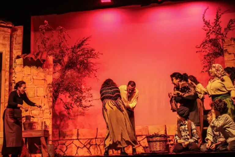 Liolà, Compagnia Teatrale Jonica: foto di scena