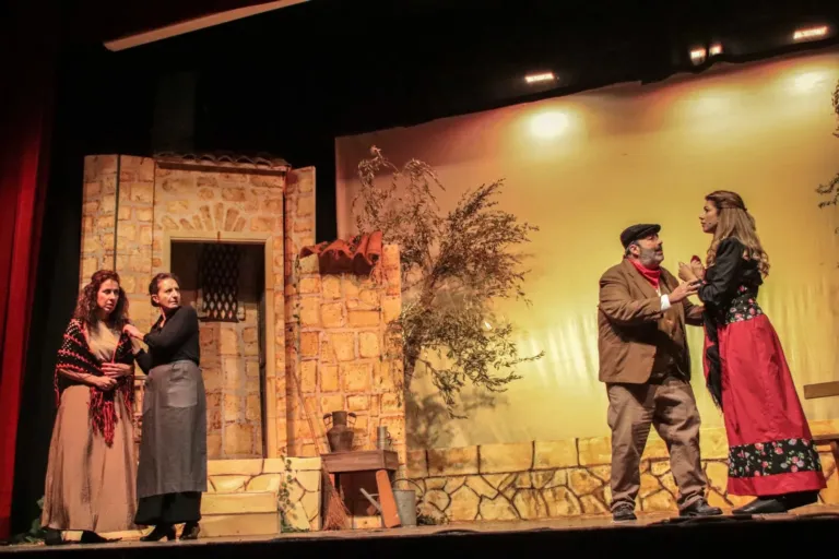 Liolà, Compagnia Teatrale Jonica: foto di scena