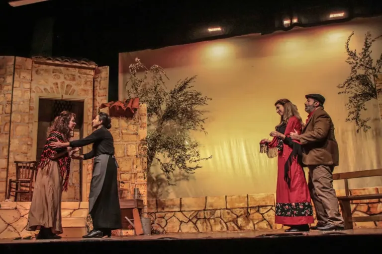 Liolà, Compagnia Teatrale Jonica: foto di scena