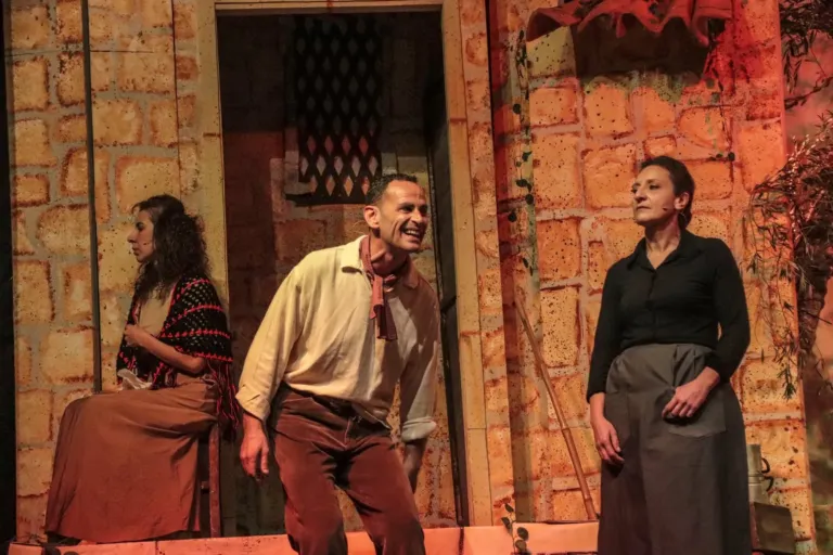 Liolà, Compagnia Teatrale Jonica: foto di scena