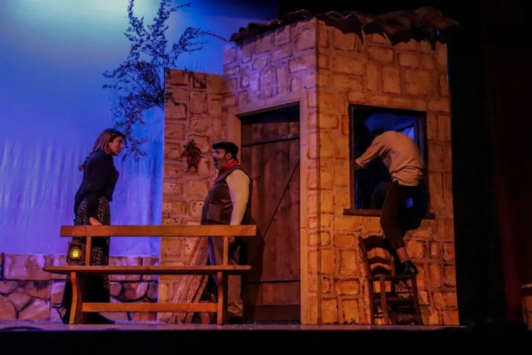 Liolà, Compagnia Teatrale Jonica: foto di scena