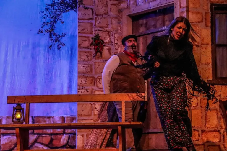 Liolà, Compagnia Teatrale Jonica: foto di scena