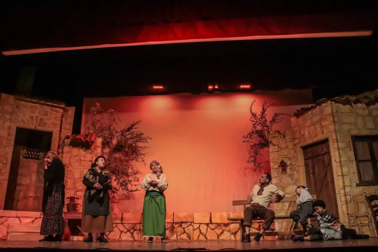 Liolà, Compagnia Teatrale Jonica: foto di scena